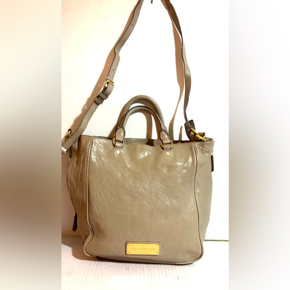 Marc by Marc Jacob’s Tan Leather Tote Bag - Picture 2 of 11